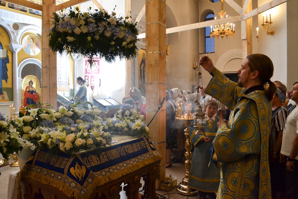 Всенощное бдение на праздник Успения Пресвятой Богородицы