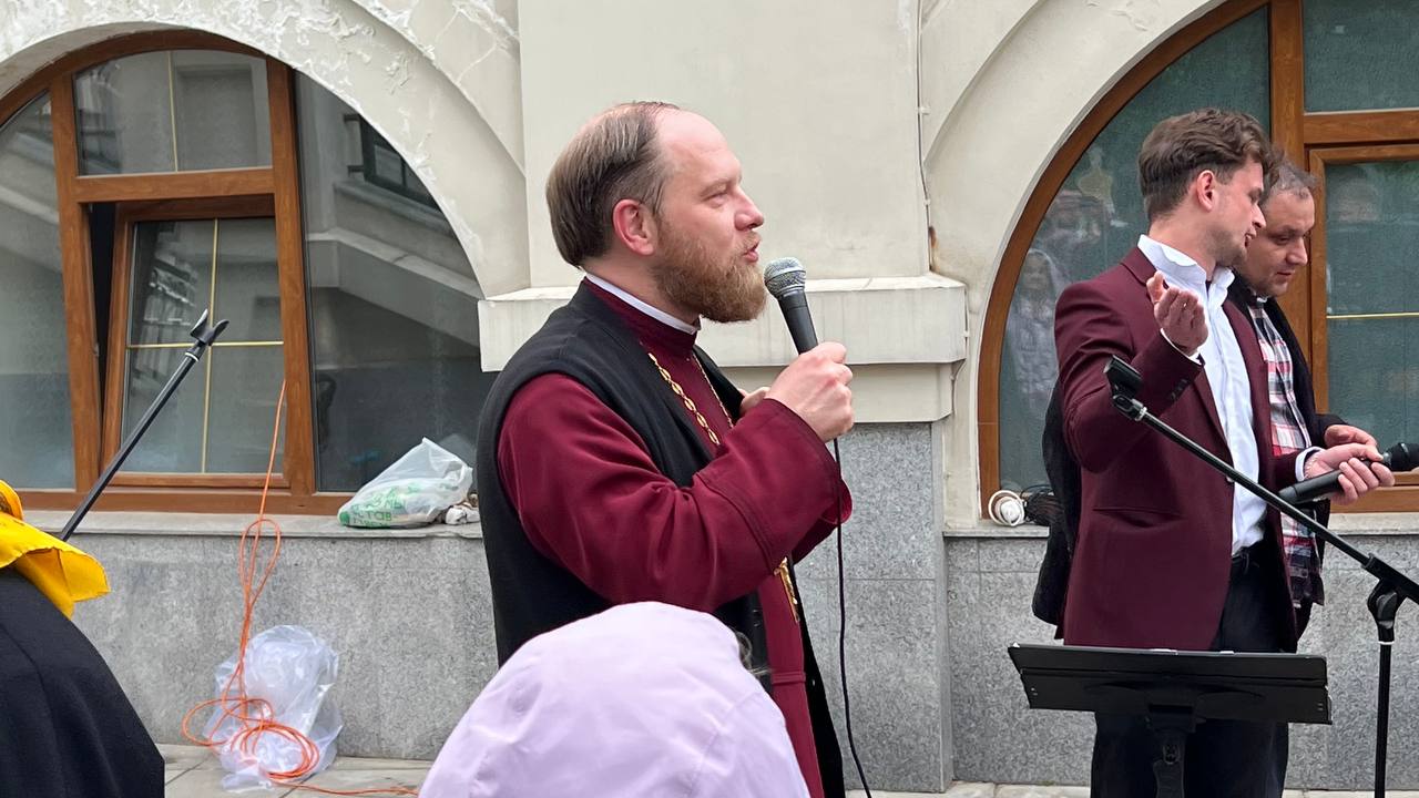 70560a44-b133-404a-9ad9-e71bc4d5b44b